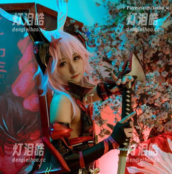 Kuuko W 当Kuuko W选择沉默,这美图却显得格外有声有色